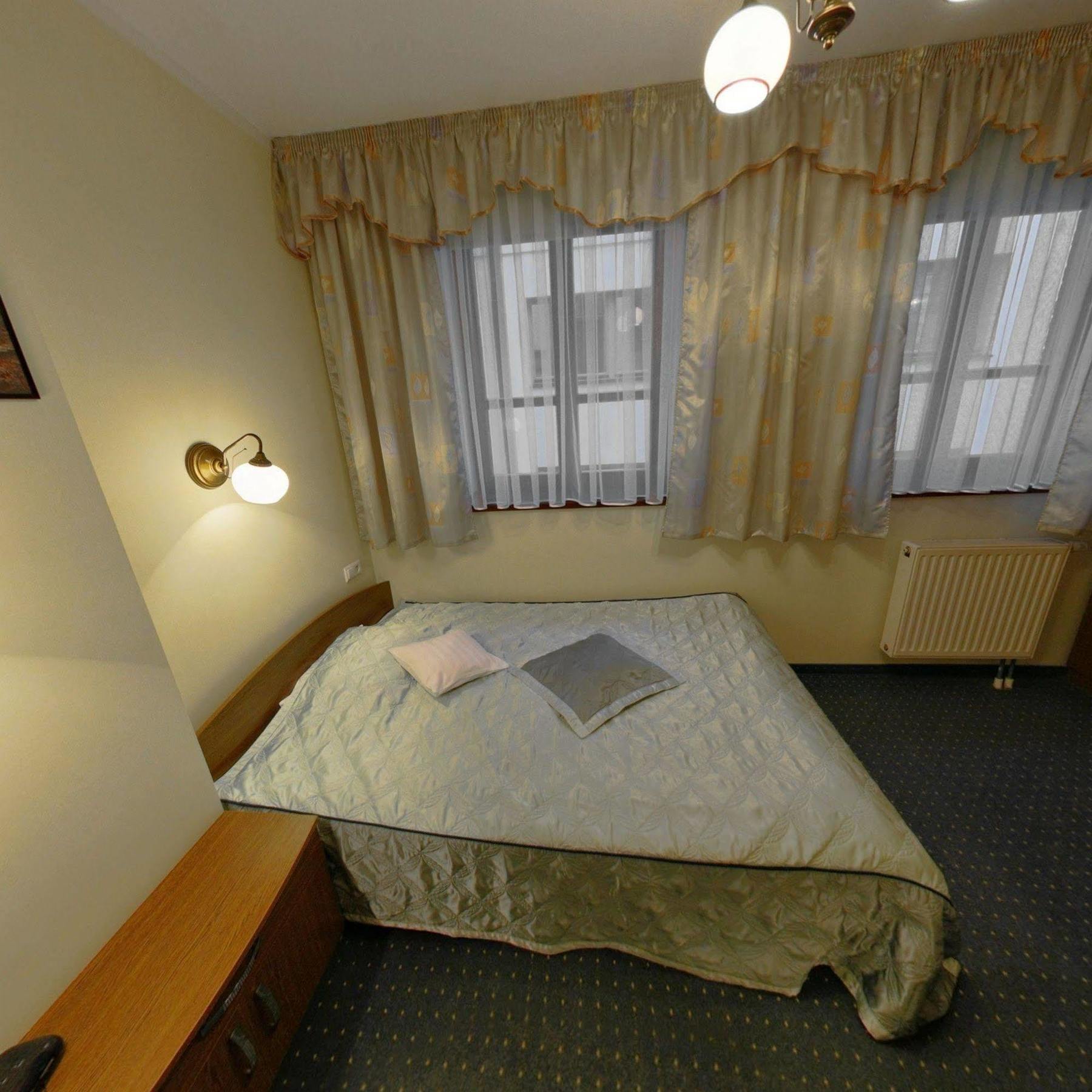 Hotel Restauracja Podzamcze Στσέτσιν Εξωτερικό φωτογραφία