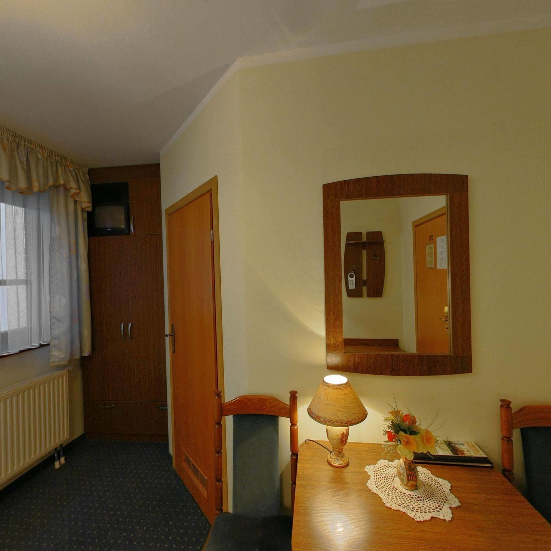 Hotel Restauracja Podzamcze Στσέτσιν Εξωτερικό φωτογραφία