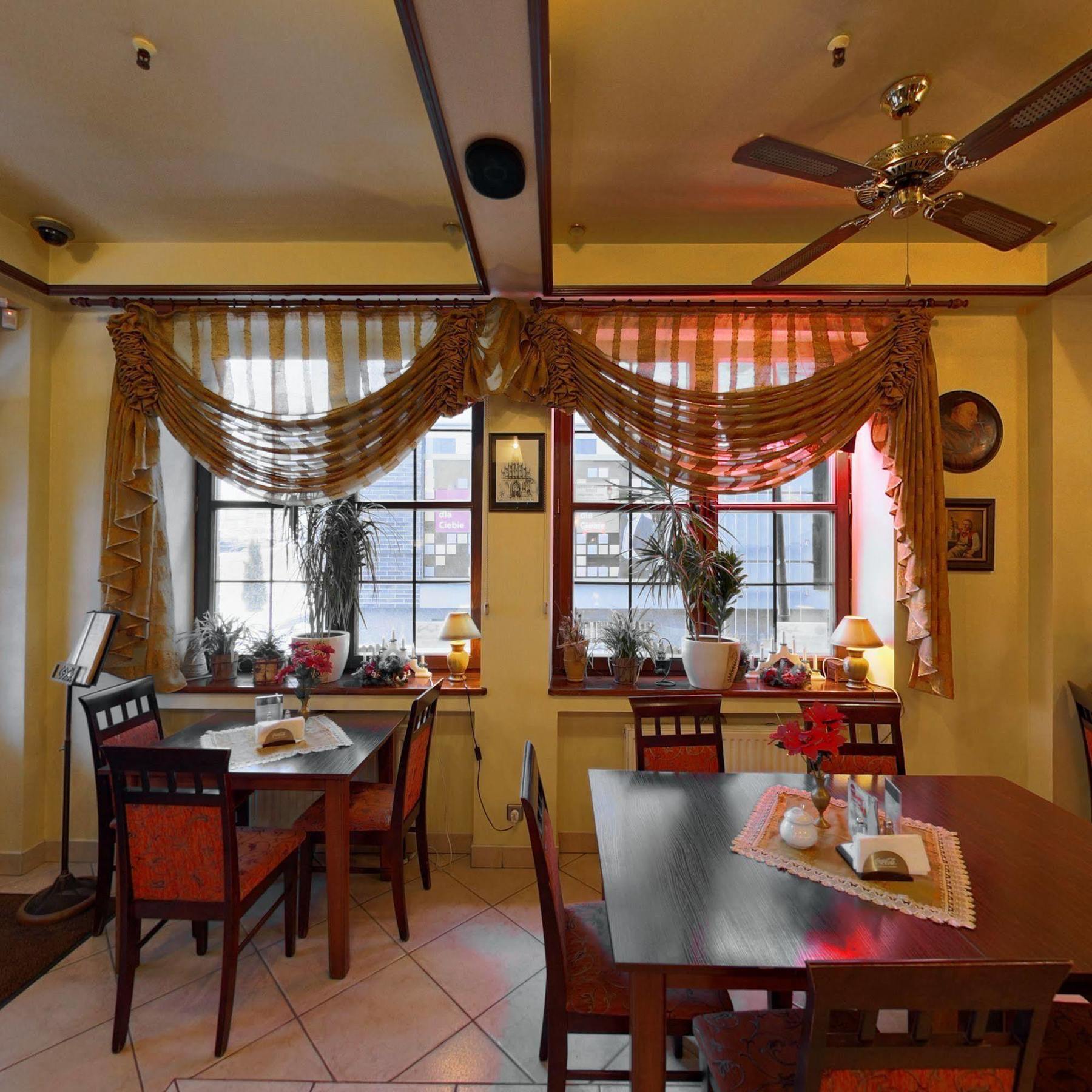 Hotel Restauracja Podzamcze Στσέτσιν Εξωτερικό φωτογραφία