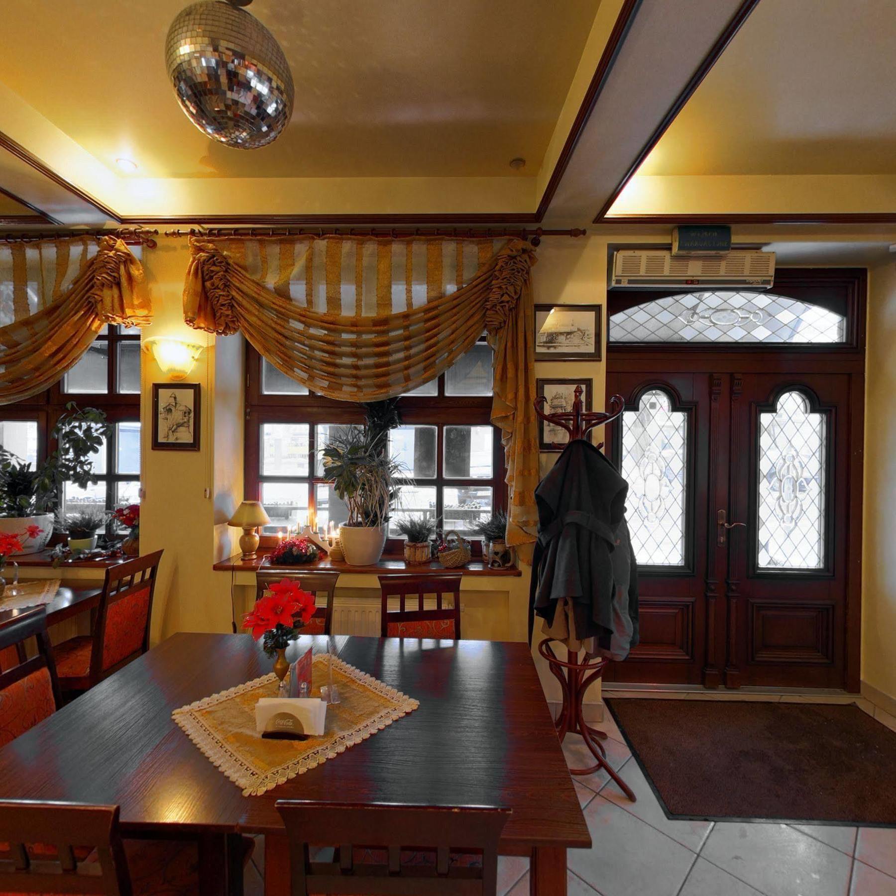 Hotel Restauracja Podzamcze Στσέτσιν Εξωτερικό φωτογραφία