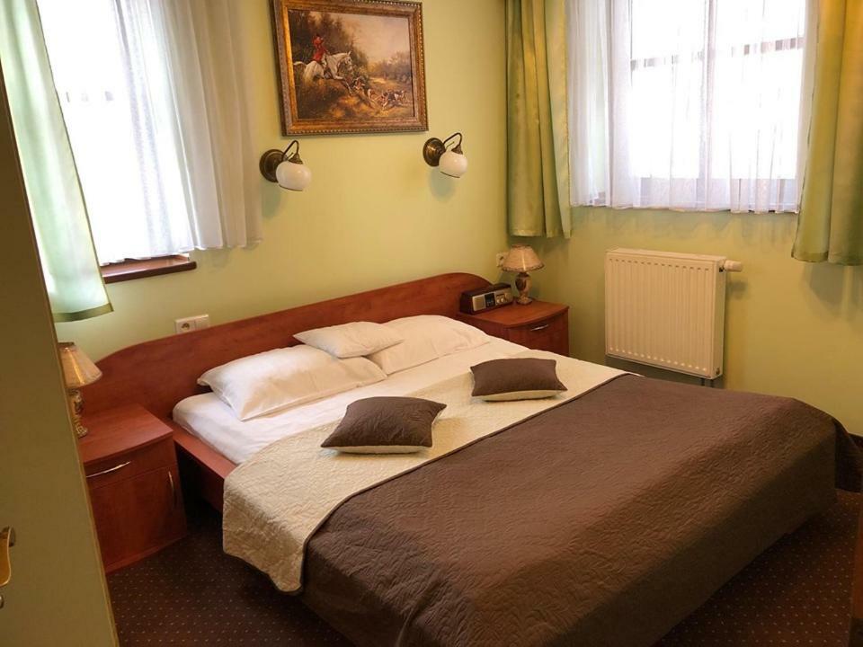 Hotel Restauracja Podzamcze Στσέτσιν Εξωτερικό φωτογραφία