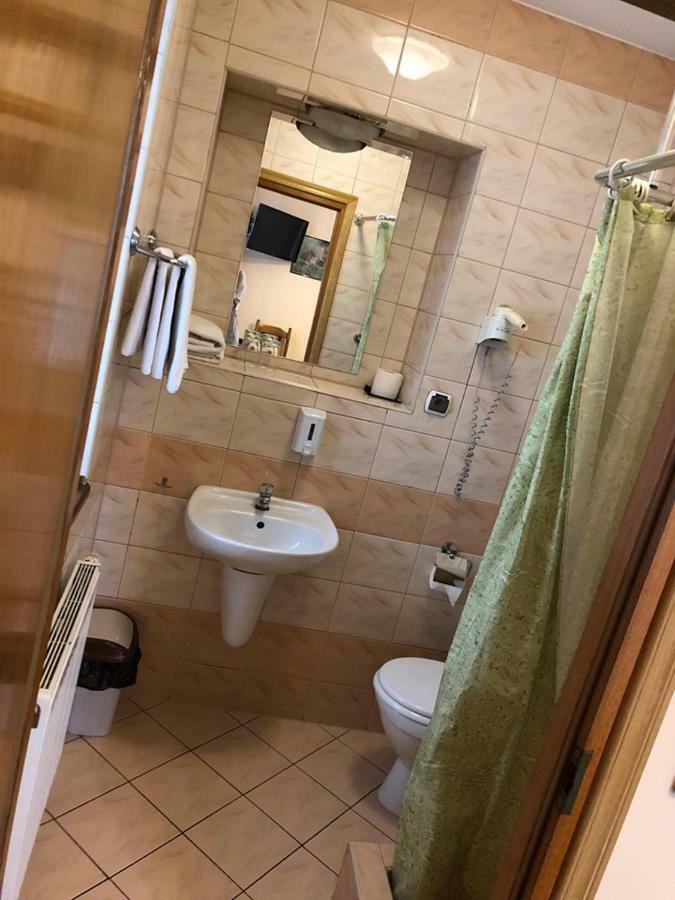 Hotel Restauracja Podzamcze Στσέτσιν Εξωτερικό φωτογραφία