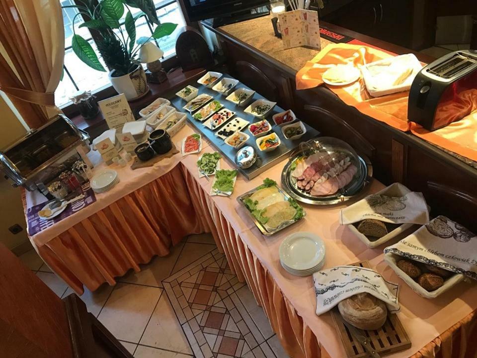 Hotel Restauracja Podzamcze Στσέτσιν Εξωτερικό φωτογραφία