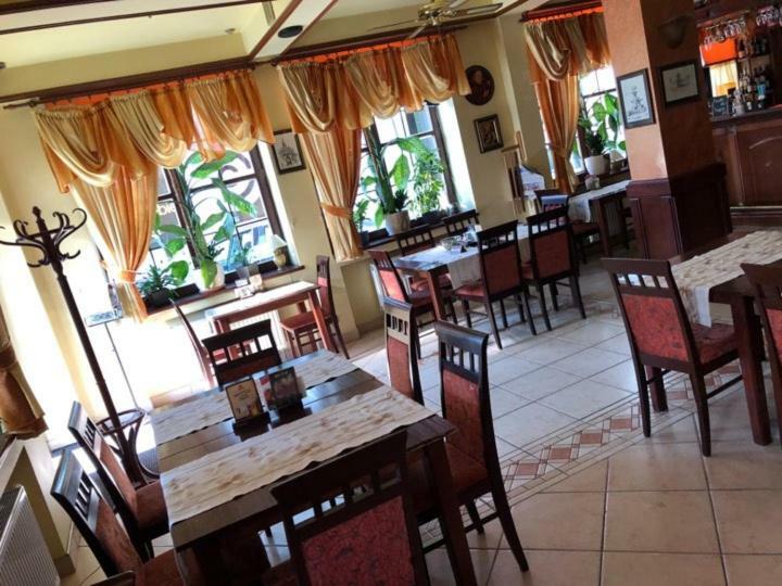 Hotel Restauracja Podzamcze Στσέτσιν Εξωτερικό φωτογραφία